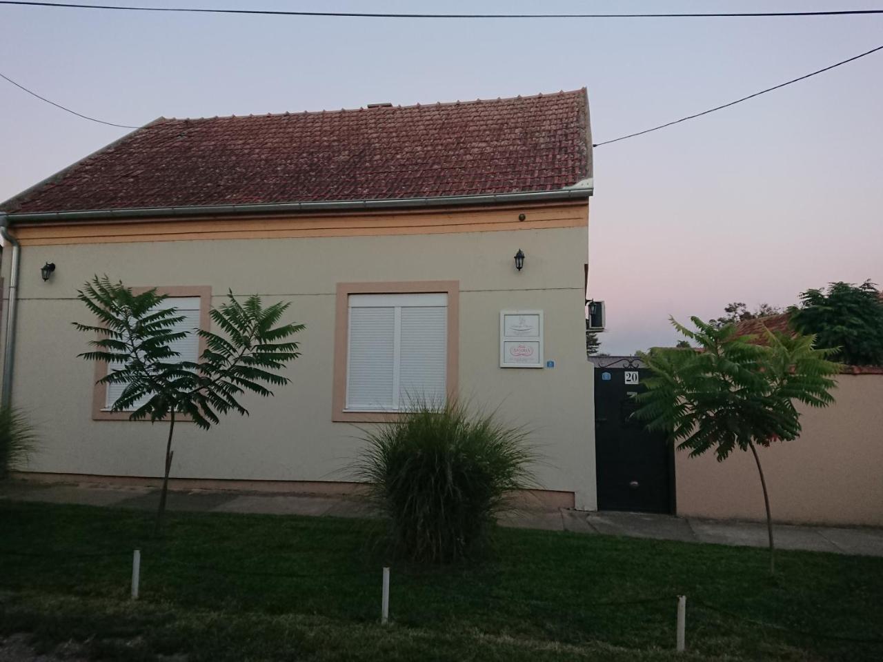 Guest House A'Storia Ruma Dış mekan fotoğraf